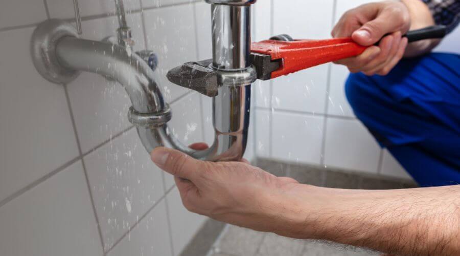 Expert burst pipe repair services in Kensal, ND